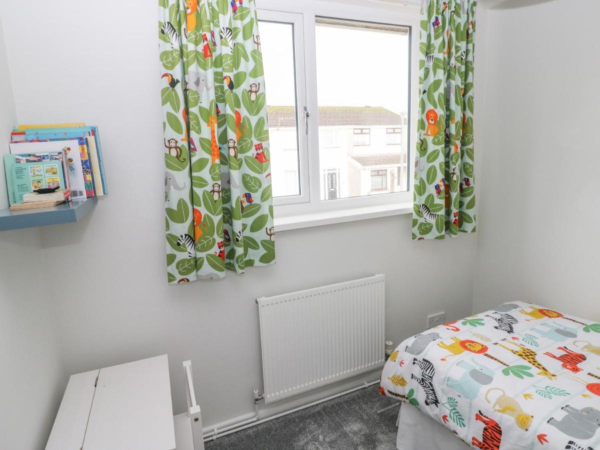 21 Sandfield Road Vila Burry Port Exterior foto