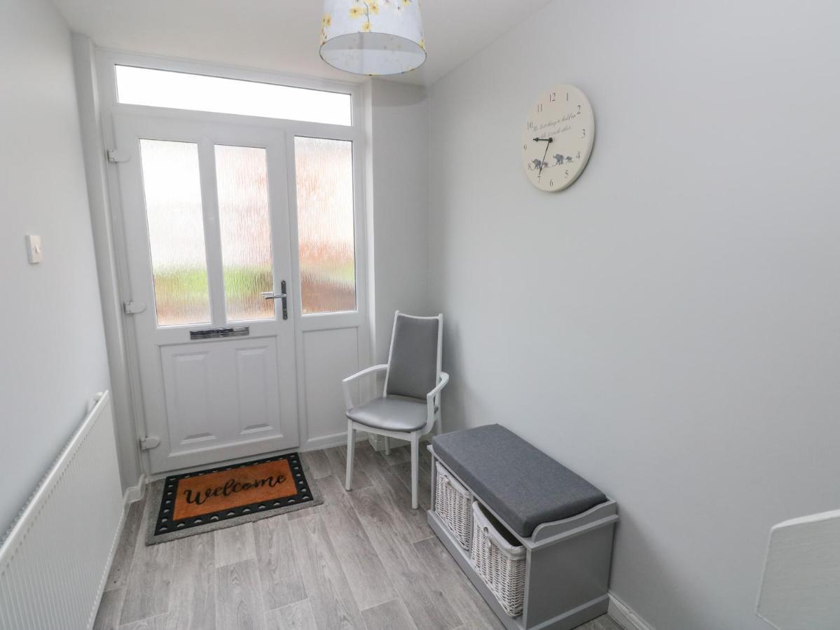 21 Sandfield Road Vila Burry Port Exterior foto