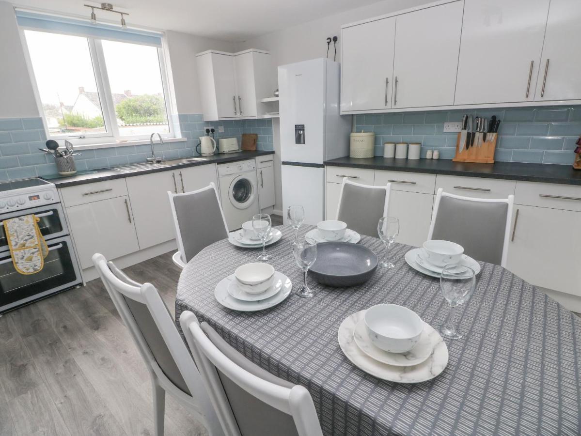 21 Sandfield Road Vila Burry Port Exterior foto